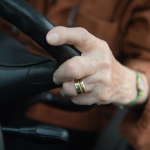 نصائح للسائقين من كبار السن